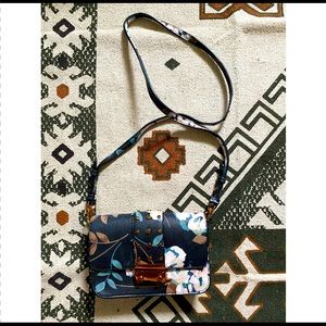 Love and Lore cross body bag